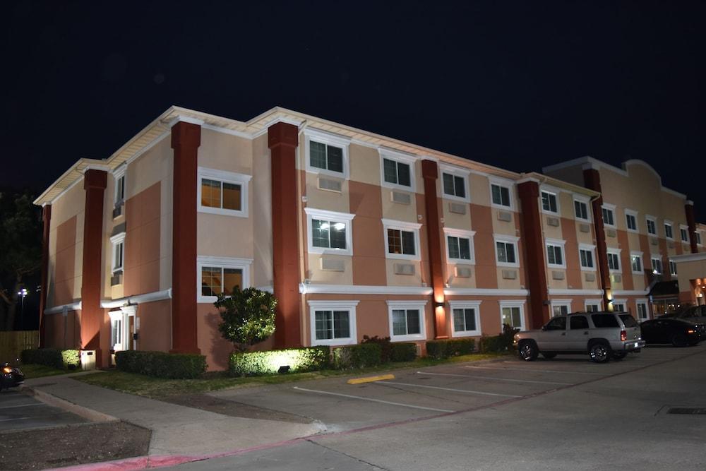 Baymont By Wyndham Dallas/ Love Field Exterior foto